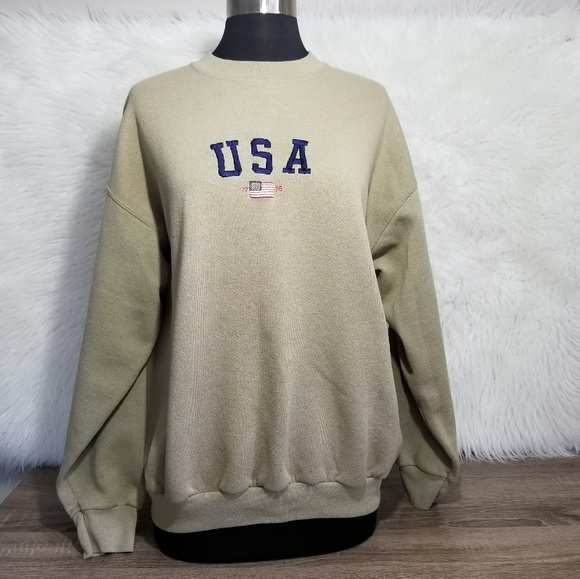 Sweaters - Vintage Oversized Tan Sweater